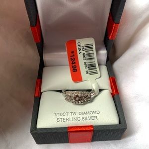 1/10CT TW Diamond Ring Size 7